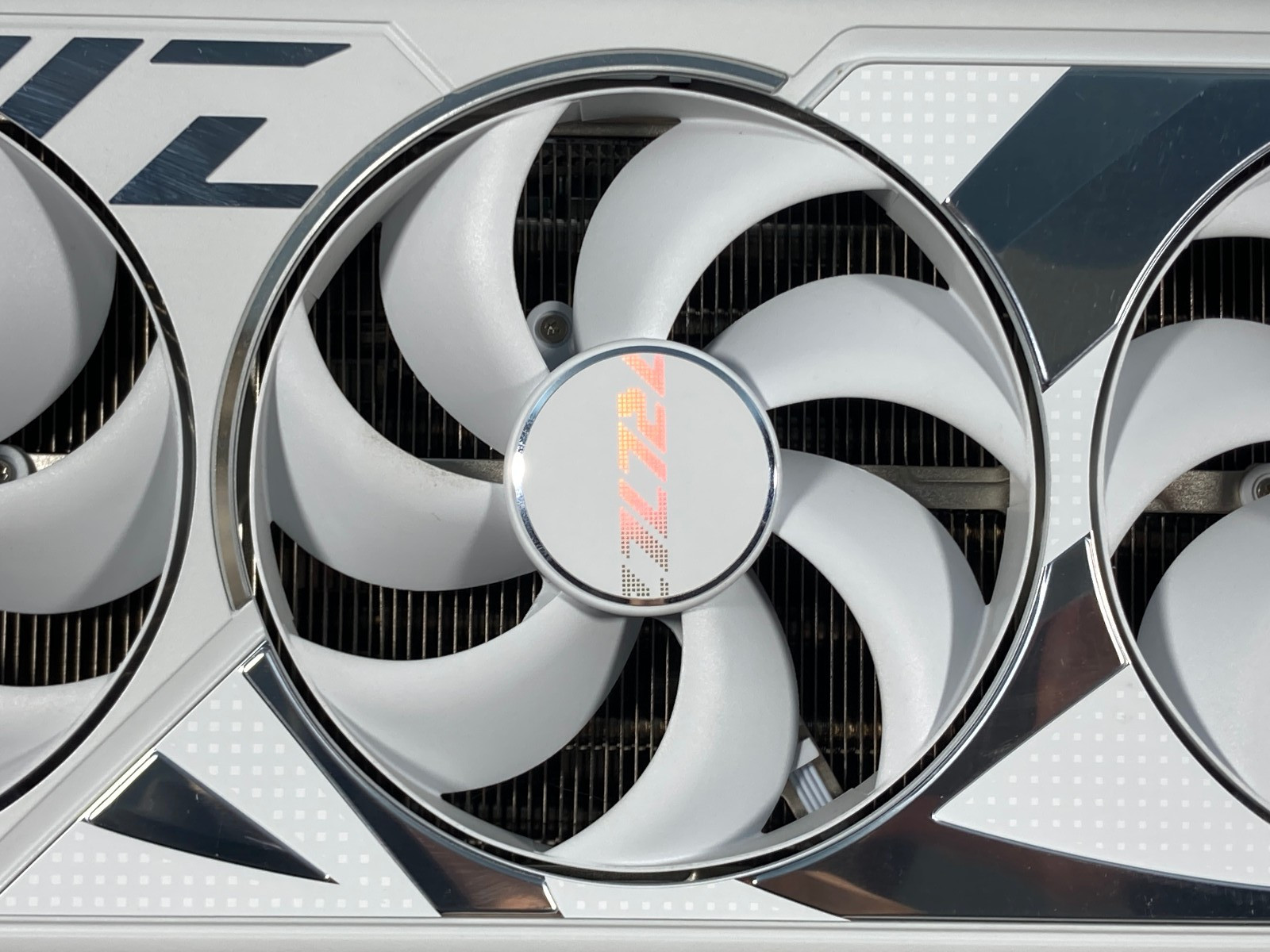 BH 2 GET 1 OFFER ASUS ROG Stri - Rtx 4090 24Gb Graphics Card review and price